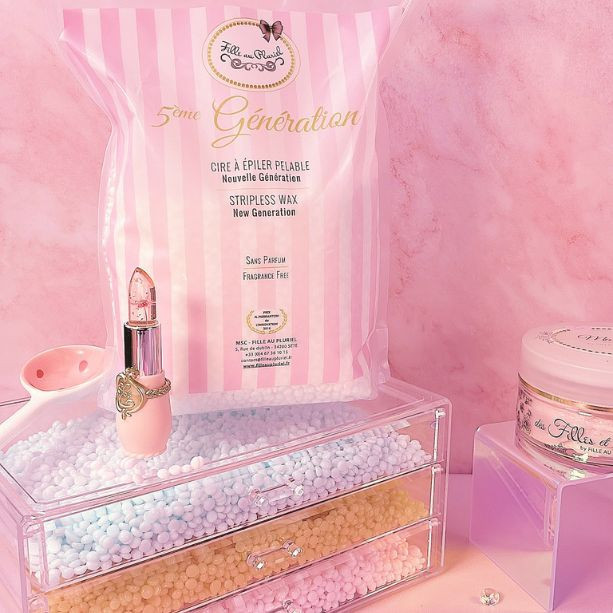Professional Facial Wax - Fille au Pluriel